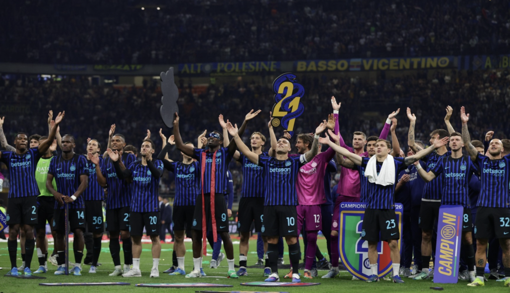 Nogometaši Interja so si naslov zagotovili tri kroge pred koncem serie A