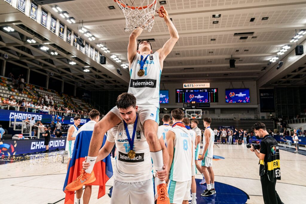 Slovenski košarkarji do 18 let evropski prvaki!