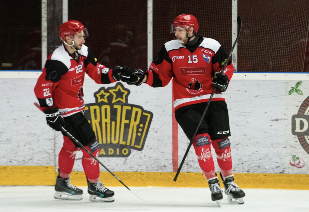 Jeseničani do prve zmage v alpski ligi, Asiago odpravili s 7:2